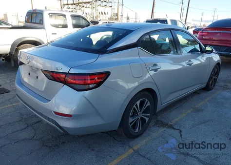 2021 Nissan Sentra Sv Xtronic Cvt z USA, uszkodzony, nr VIN 3N1AB8CV1MY293586